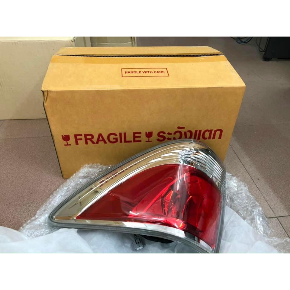 Đèn hậu ngoài Mazda BT50 2012 - 2015