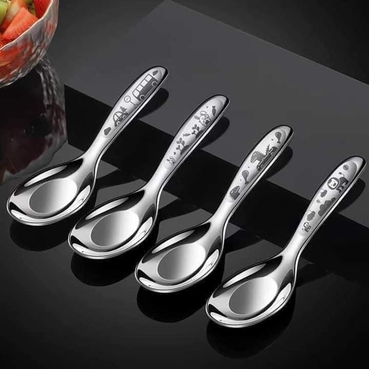 Thìa in hình cao cấp cho bé - Inox 316 - An toàn cho bé