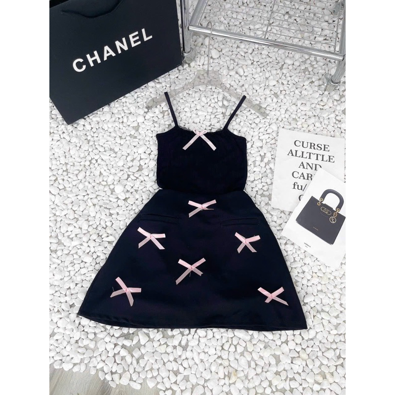 Set Đen Đính Nơ Hồng Kèm Áo Khoác Hàng Thiết Kế Loại 1