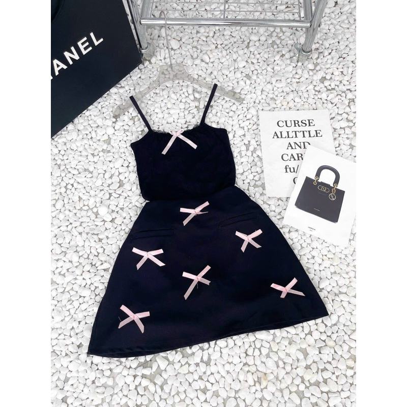 Set Đen Đính Nơ Hồng Kèm Áo Khoác Hàng Thiết Kế Loại 1