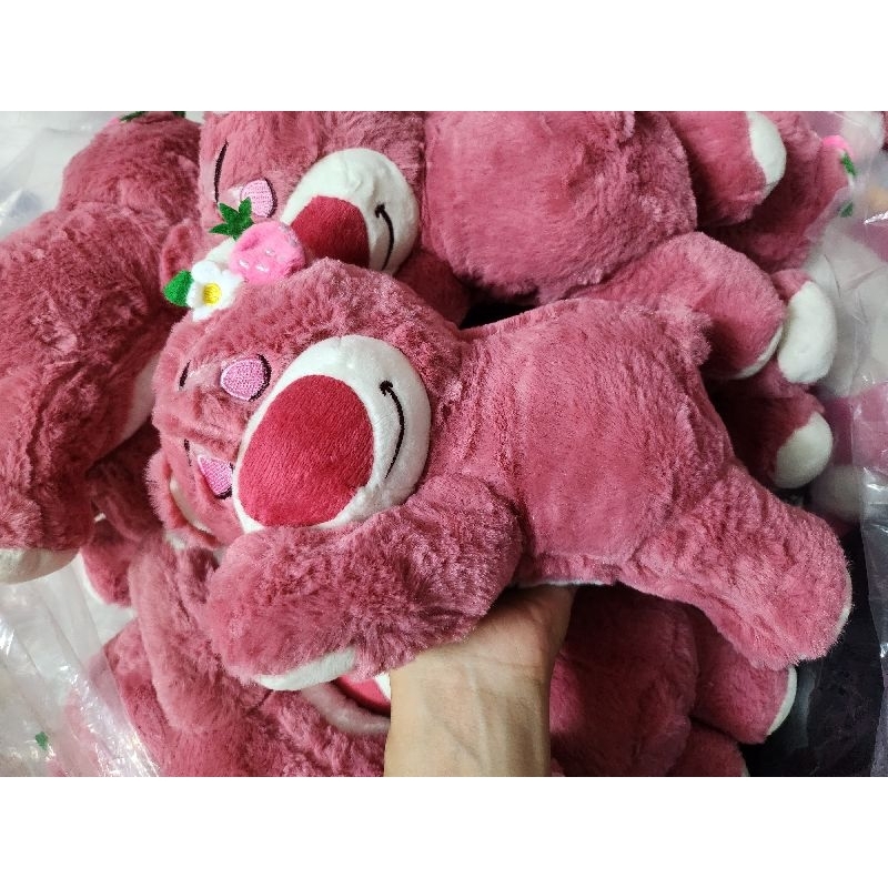 Gấu bông Lotso nằm 28cm lông siêu mịn.
