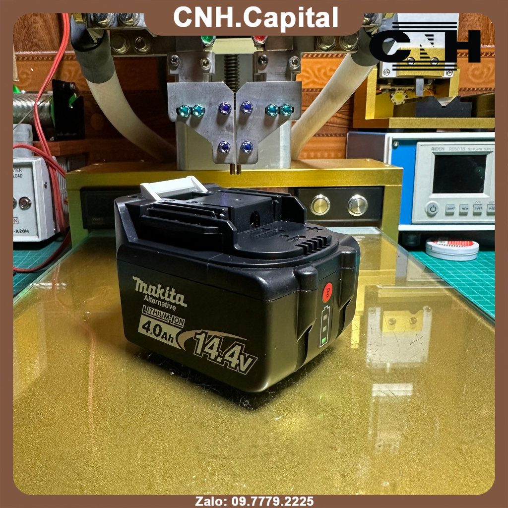 Pin Makita 14,4v đóng mới. Có led báo pin