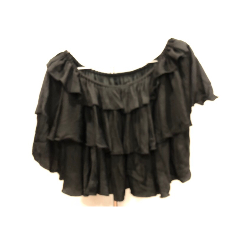 Áo croptop Everluxe thanh lý