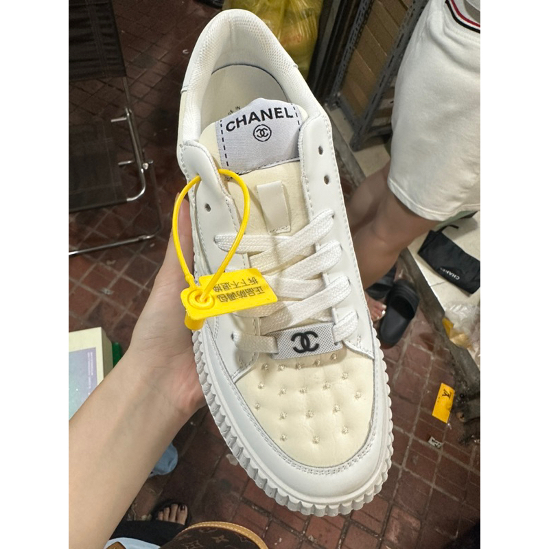 Giày thể thao đính hạt chéo fullbox