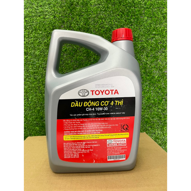 Dầu Nhớt Động Cơ 4 Thì Toyota CH-4 10w30 dành cho xe dầu