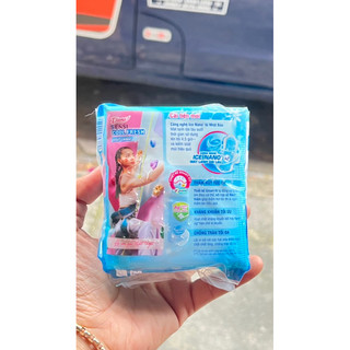 BVS siêu mỏng cánh Diana siêu thấm 8 miếng/gói