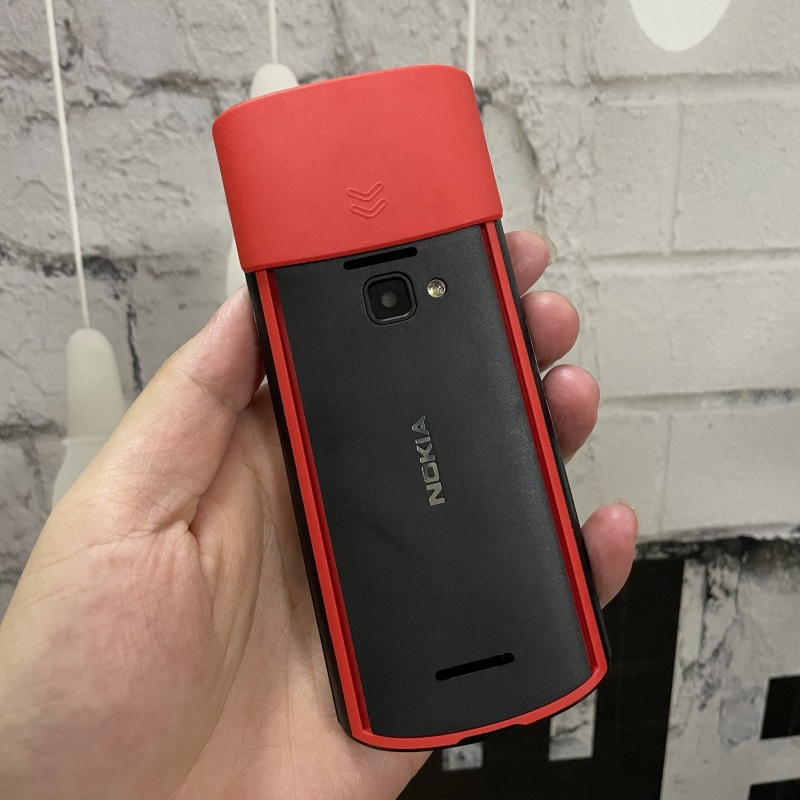 Điện Thoại Nokia 5710 XpressAudio