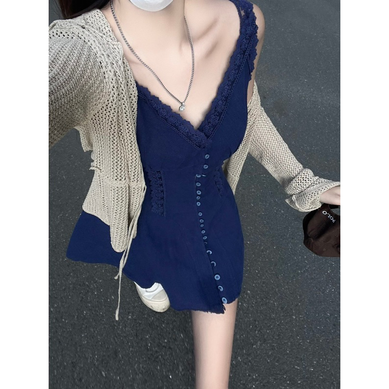 SET ĐẦM DENIM NÚT XANH 2 DÂY VIỀN REN + ÁO KHOÁC LƯỚI TRẮNG KEM