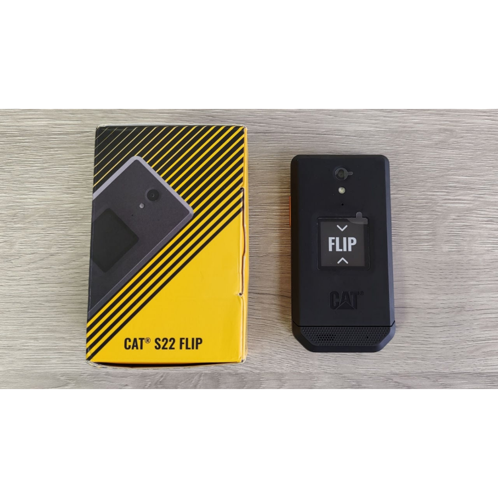 Điện thọa nắp gập CAT Flip S22 hàng mỹ siêu bền ! mới fullbox đã mở Seal Unlock !