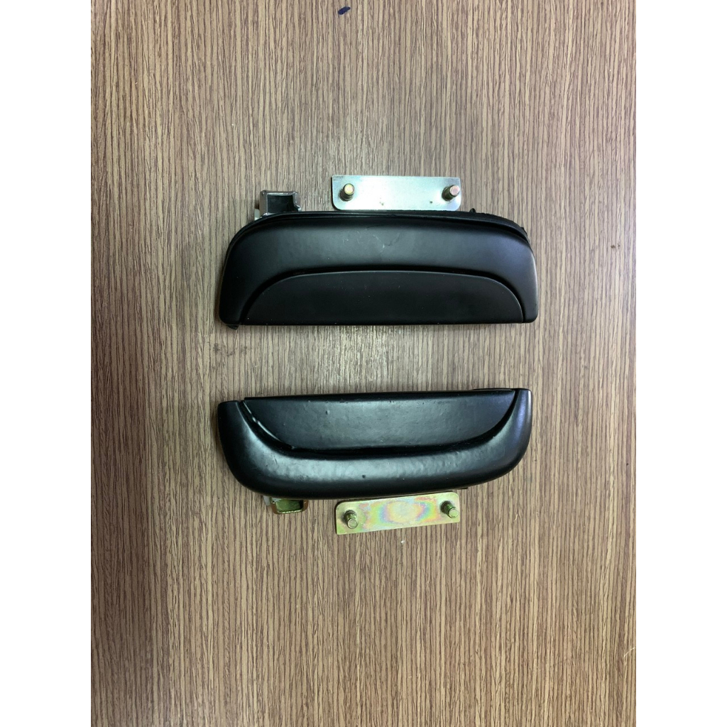 TAY MỞ CỬA NGOÀI XE TẢI HYUNDAI PORTER, HD 100,...Hyundai 1 tấn, 1T25, đời 1996-2006 Tay Bằng Sắt Cứng Cáp. ( Giá 1 Cái)