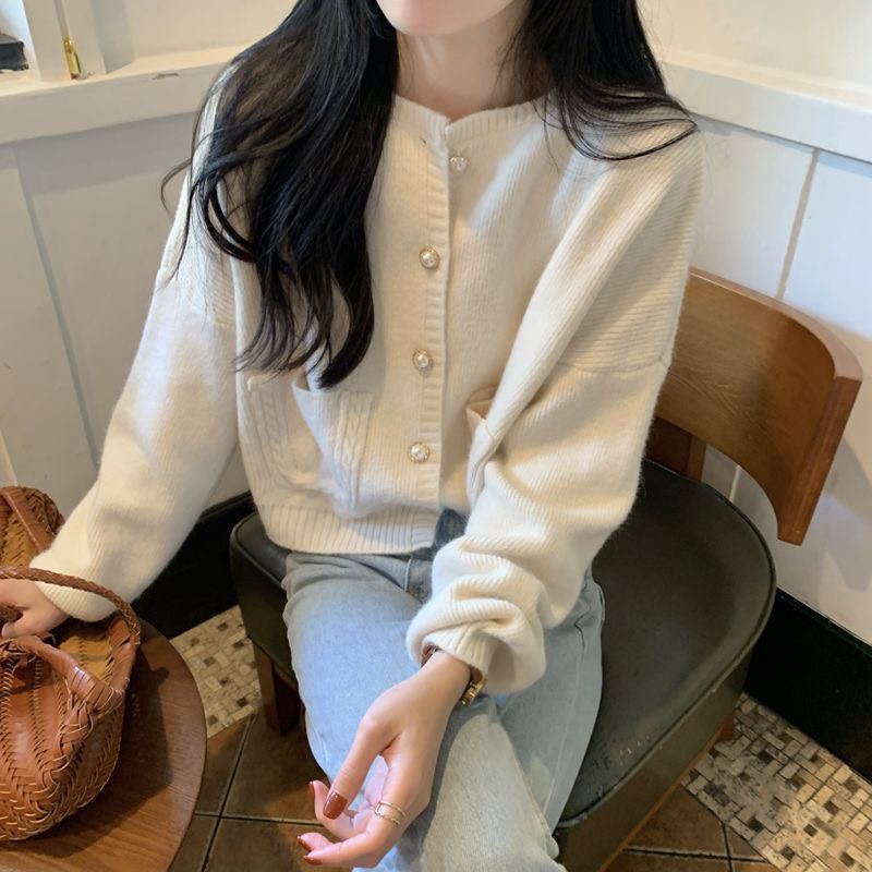 Áo Khoác Len Cardigan Nữ Cúc Ngọc Ulzzang Hàn Quốc - OSAA DAILY