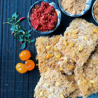 [80gram] CƠM CHÁY PHÔ MAI TRỨNG MUỐI CHÀ BÔNG