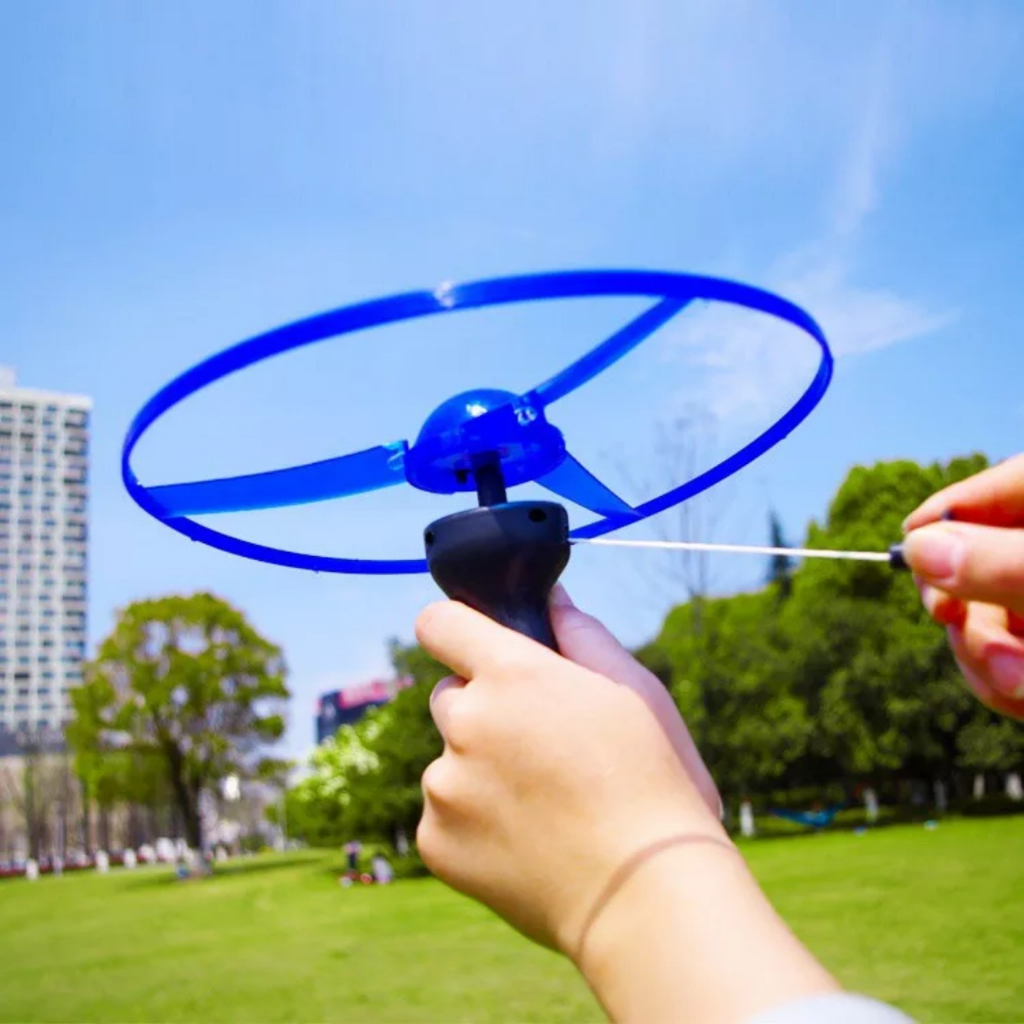 Đồ Chơi Chong Chóng Phát Sáng UFO Đồ Chơi Đĩa Bay Có Đèn Led Kéo Giật Dây