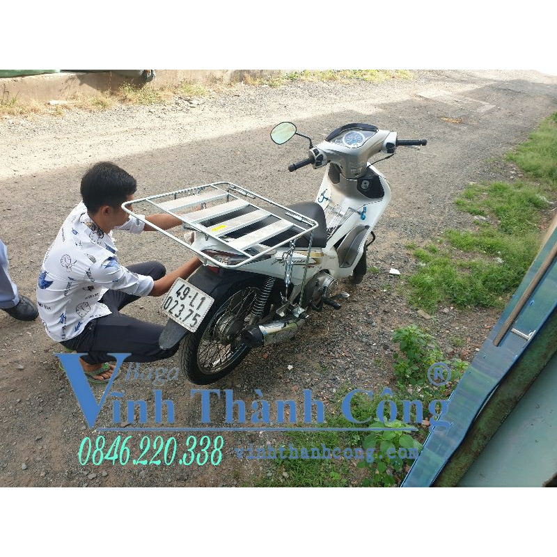 Baga sắt đặc gắn được nhiều loại xe gắn máy.