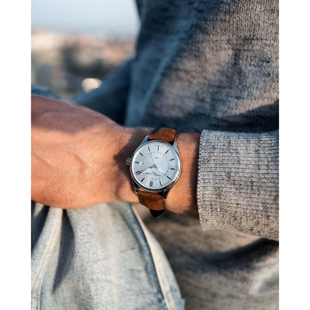 Đồng hồ chính hãng nam Frederique Constant Classic Quartz GMT - Máy pin Thụy Sĩ - Kính Sapphire