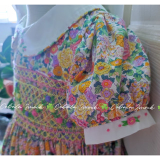 Đầm smock cổ sen hoa rực rỡ