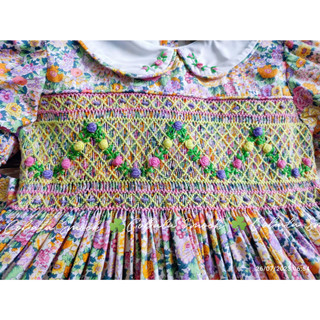 Đầm smock cổ sen hoa rực rỡ