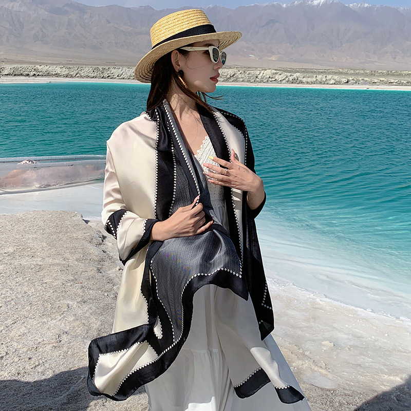 Khăn choàng lụa dài họa tiết nhẹ nhàng làm quà tặng sang trọng 90x180cm THY THY STORE