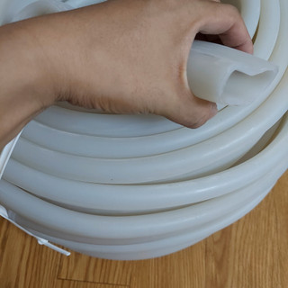 1m Ống silicon phi 58 phi 50 đường kính trong 50mm ngoài 58mm chịu nhiệt âm 60 đến 230 độ C