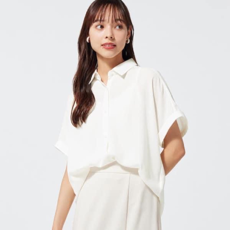 Áo sơ mi GU chất rayon ít nhăn