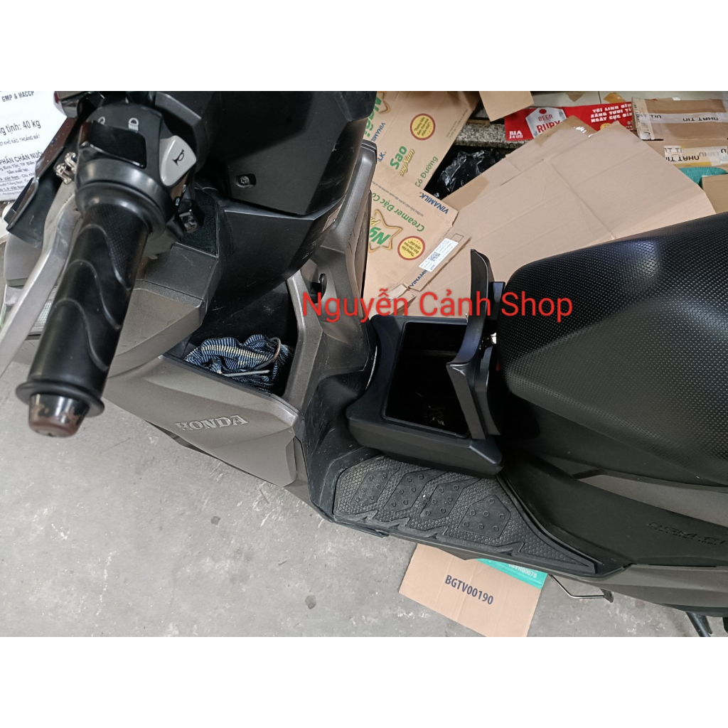 Thùng Giữa Xe Tay Ga,Đựng Đồ Tiện Lợi
