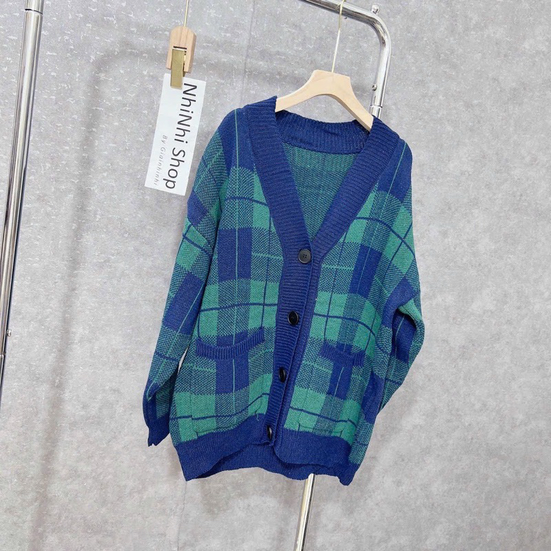 Áo khoác len cardigan hoạ tiết kẻ ô khuy cài túi hai bên dáng rộng A208