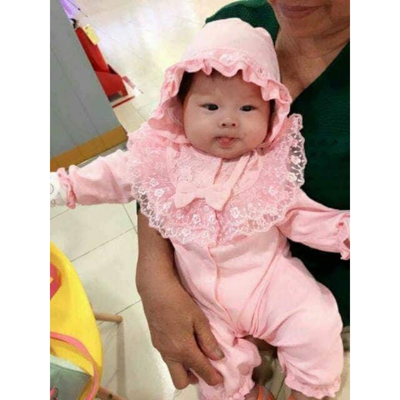 Bộ bé gái - Body dài tay dài chân kèm mũ ren ngực nơ xinh cho bé
