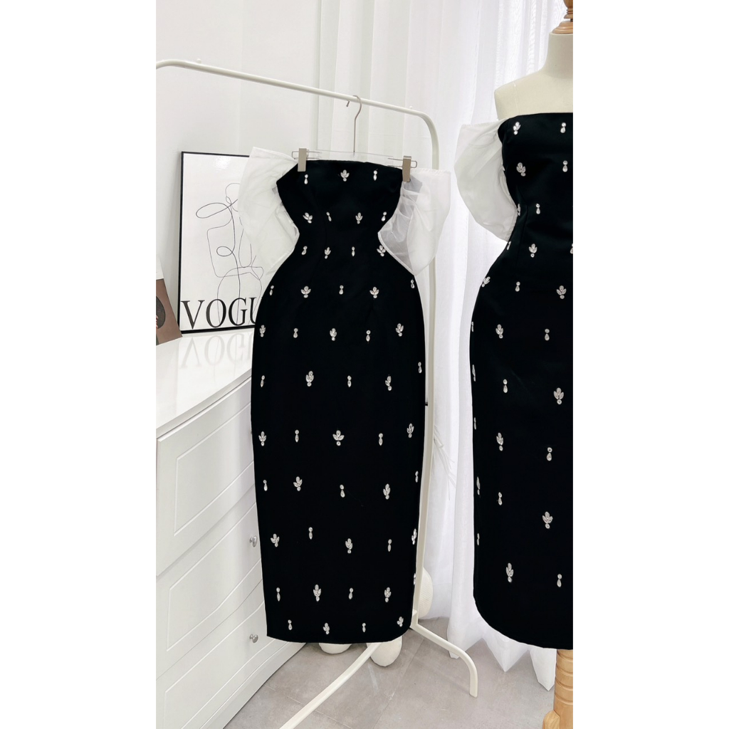 Đầm đính cườm