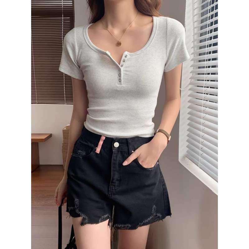 Áo thun tay ngắn nữ