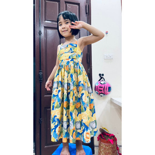 Váy hoa vàng mẹ bé