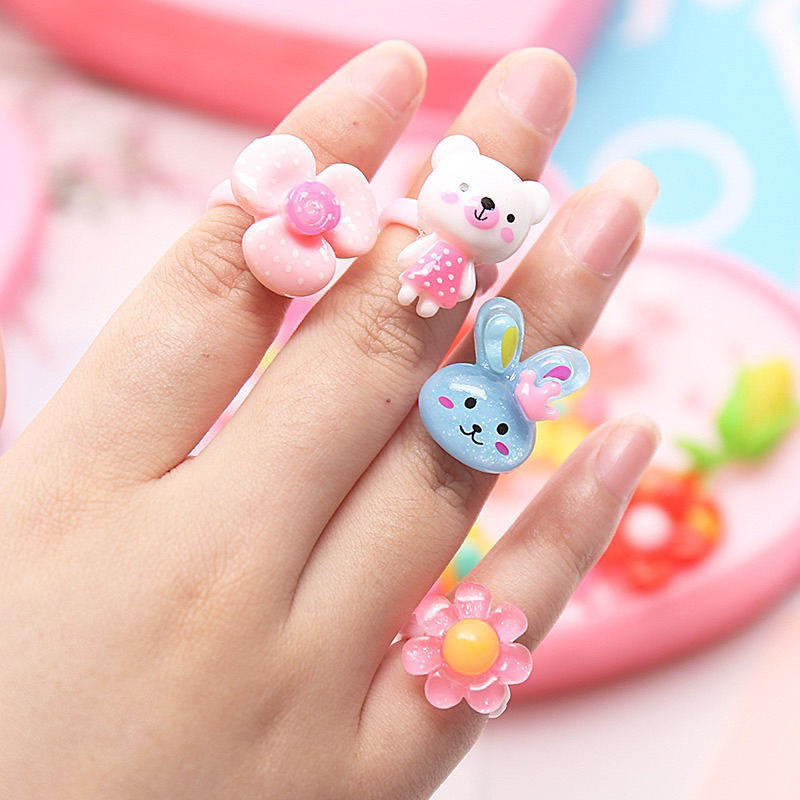 Hộp 36 Nhẫn Ngẫu Nhiên Nhiều Hình Thú Dễ Thương Cho Bé