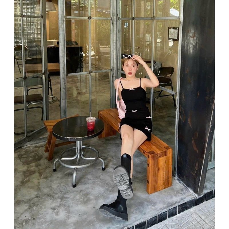 Set Đen Đính Nơ Hồng Kèm Áo Khoác Hàng Thiết Kế Loại 1