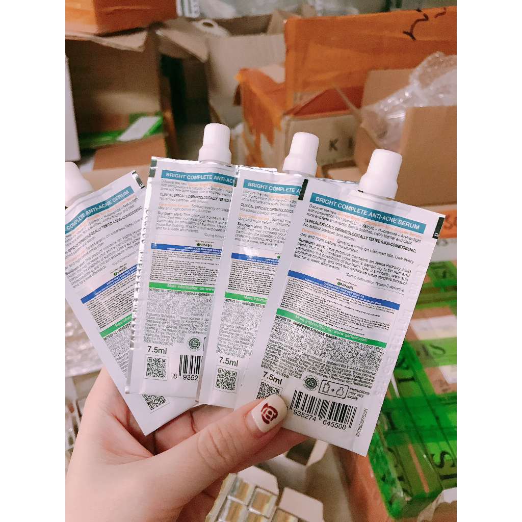 SERUM GARNIER giảm mụn mờ thâm cho da dầu mụn 7.5ml - MÀU XANH DƯƠNG