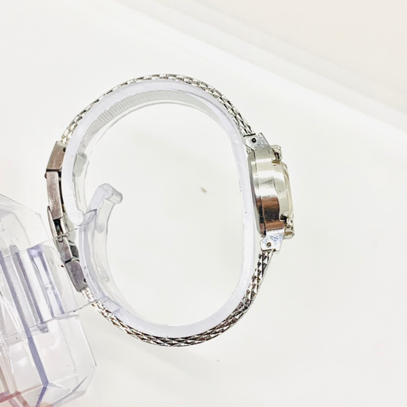 Đồng hồ cơ cót nữ Seiko, 2hand