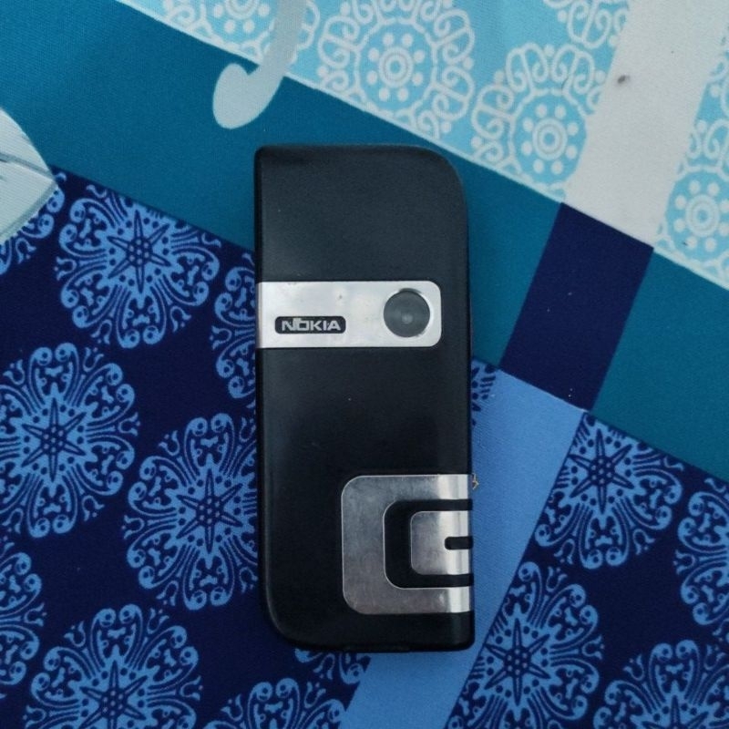 Điện thoại nokia 7260 xác