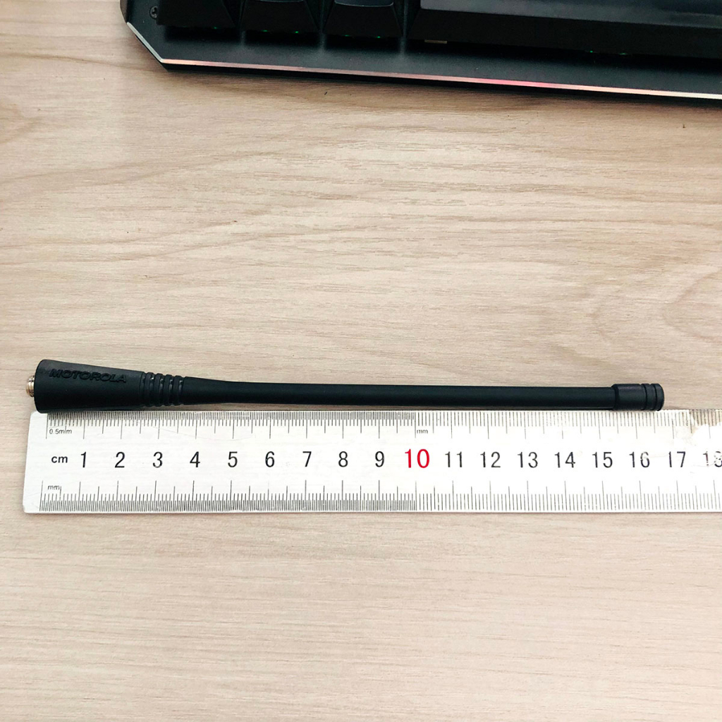 Anten UHF cho bộ đàm Motorola Gp68 Gp88 Gp88S Gp328 Gp338 Gp338 Plus Gp2000 Gp3688 Gp140 Gp280 Gp300 Gp320 Gp330 Gp340