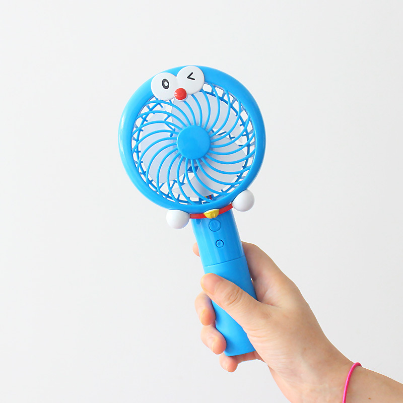 Quạt mini quạt cầm tay dùng sạc hình doraemon hello kitty