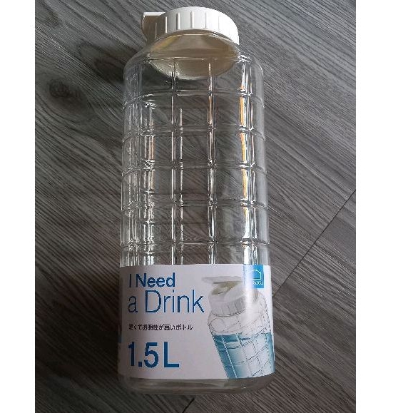 Bình nước nhựa Lock & Lock 1,5L