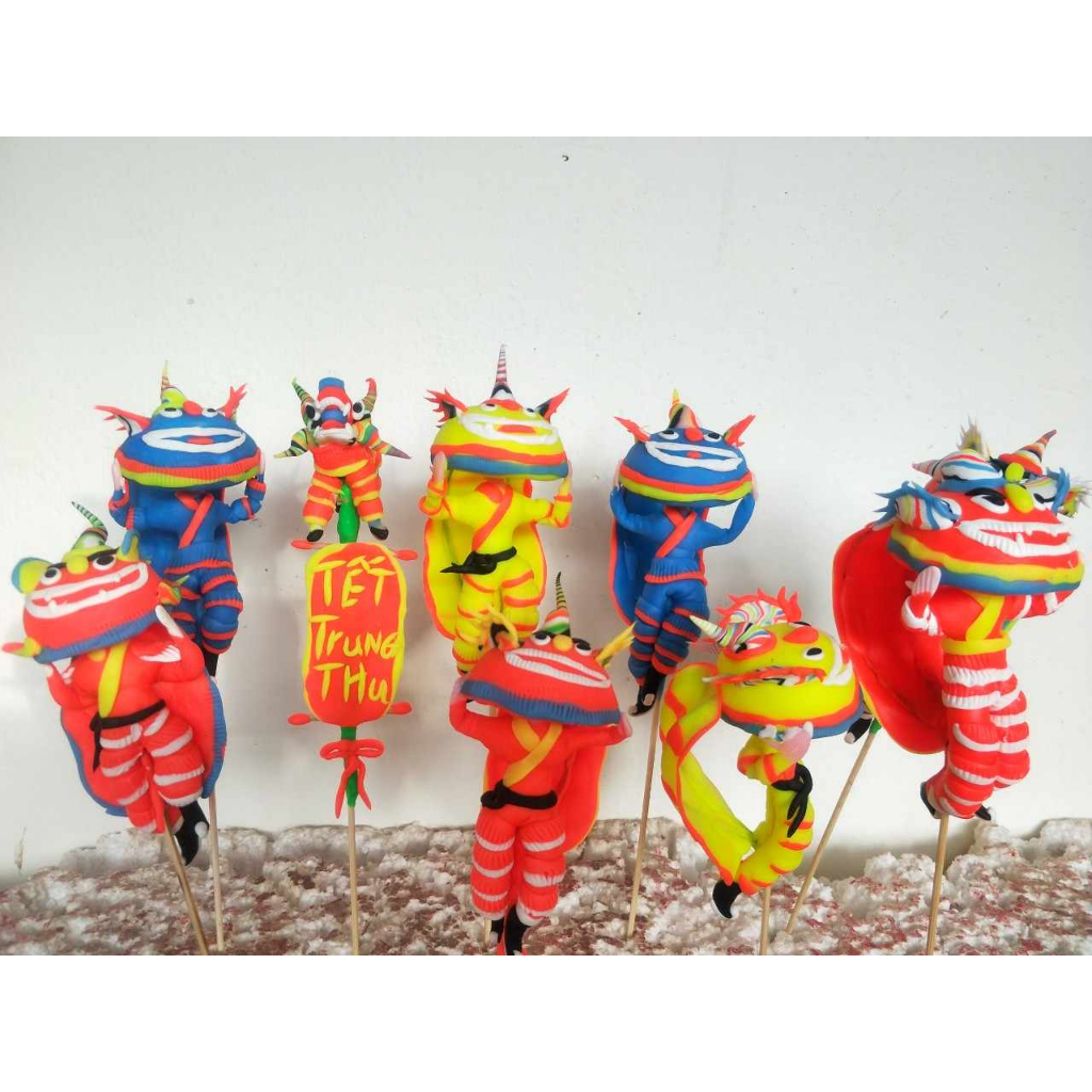 Tò he truyền thống đồ chơi dân gian được làm từ bột gạo an toàn khi chơi.