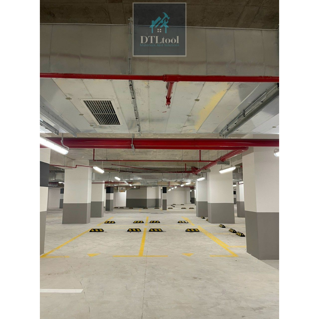 Chặn bánh xe. Chặn lùi cao su. Kích thước dài 550mm x rộng 150mm x cao 110mm + Phụ kiện lắp đặt