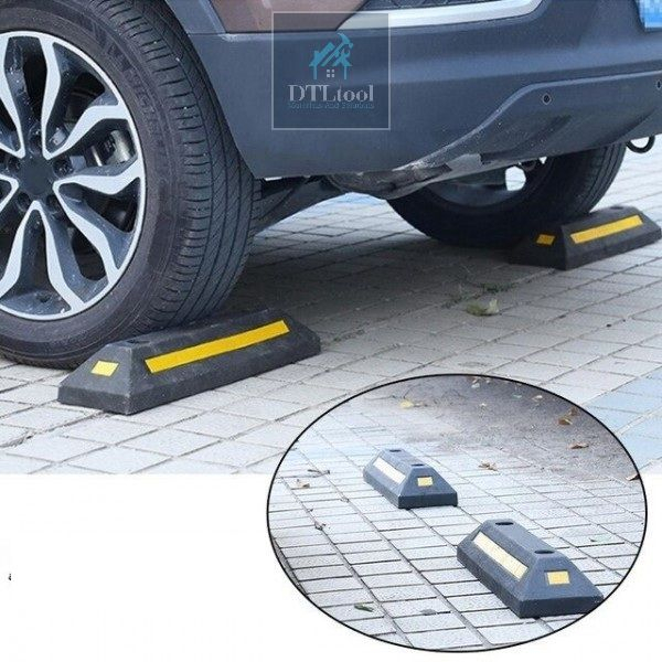 Chặn lùi sau xe 550x155x90mm. Chặn bánh xe kích thước dài 550mm x rộng 155mm x cao 90mm + Phụ kiện lắp đặt