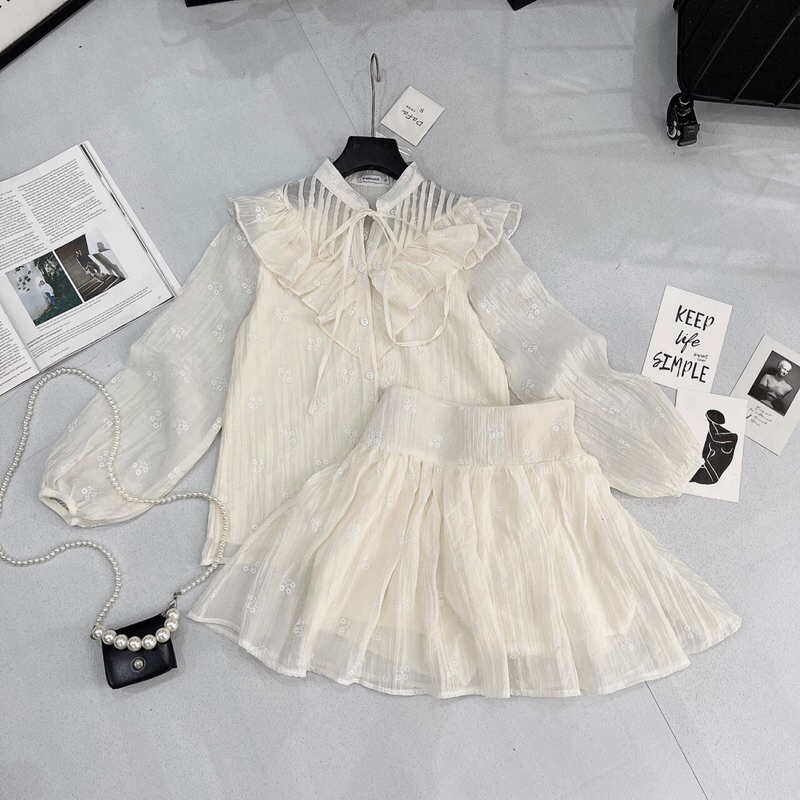 Set 2 món bèo ren hoa nhí tiểu thư , Áo sơ mi bèo nữ kèm chân váy /Jennycloset