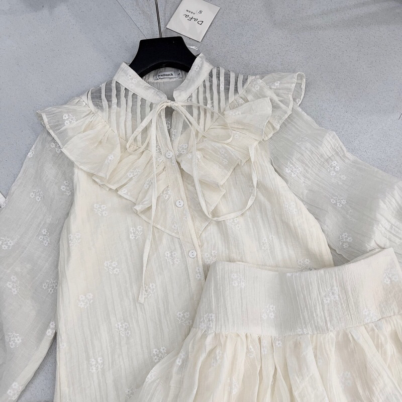 Set 2 món bèo ren hoa nhí tiểu thư , Áo sơ mi bèo nữ kèm chân váy /Jennycloset