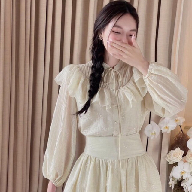 Set 2 món bèo ren hoa nhí tiểu thư , Áo sơ mi bèo nữ kèm chân váy /Jennycloset
