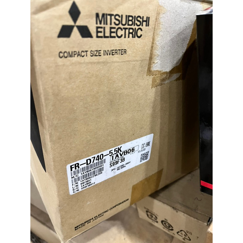Biến tần Mitsubishi FR-D740-5.5K 5.5kW 3 Pha 380V