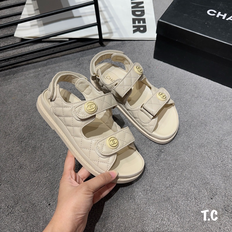 Sandal channel trần trám 2 quai dán