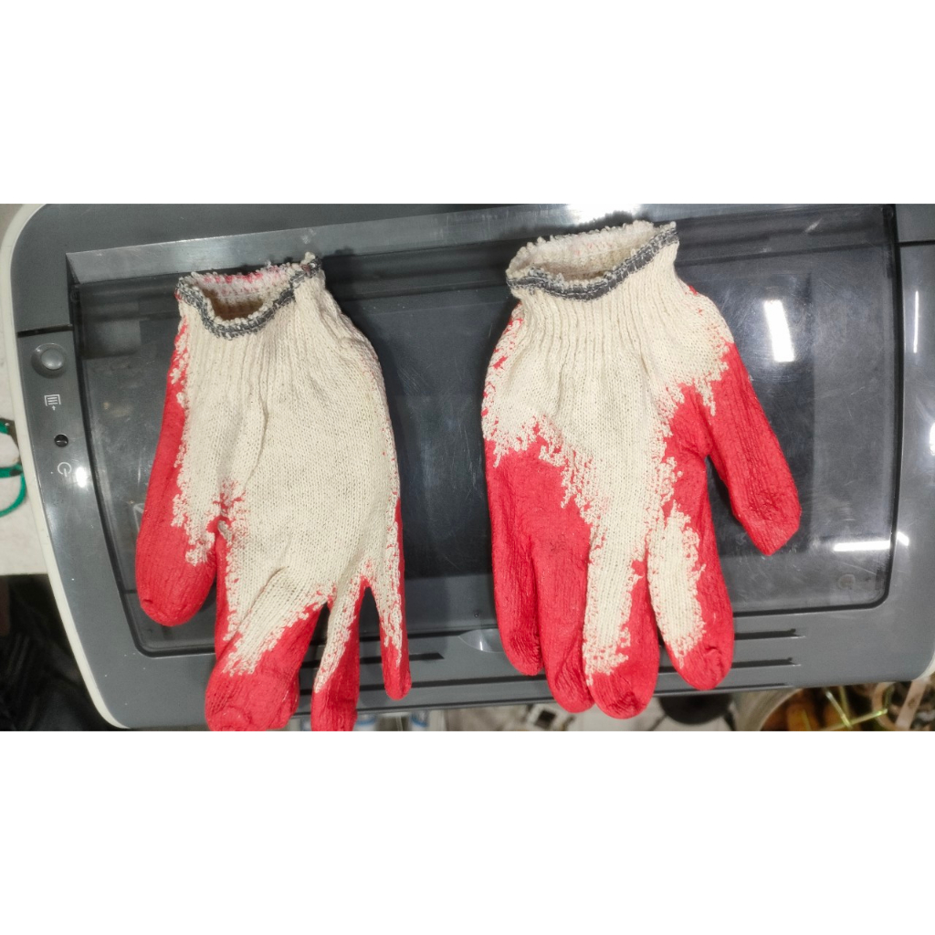 Găng tay bảo hộ lao động vải phủ sơn đỏ