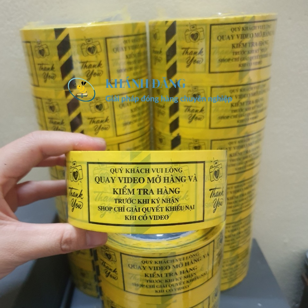 Băng keo sticker chữ QUAY VIDEO khi mở hàng băng dính sticker niêm phong gói hàng đẹp mắt ấn tượng