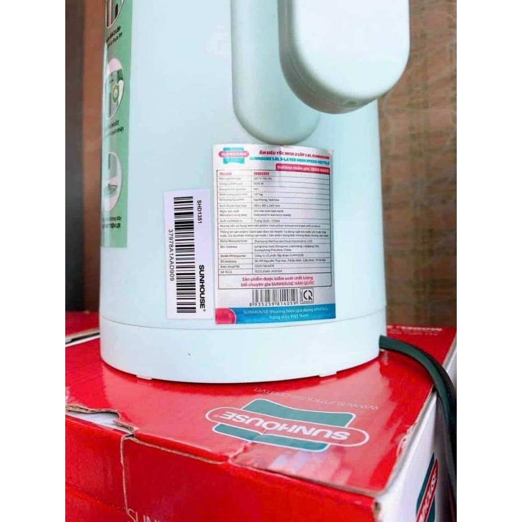 Ấm siêu tốc Sunhoúe 1.8 lít. Bảo hành 12 tháng