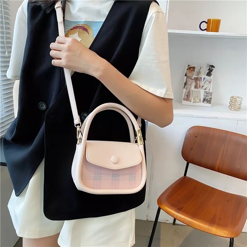 Pass túi đeo chéo